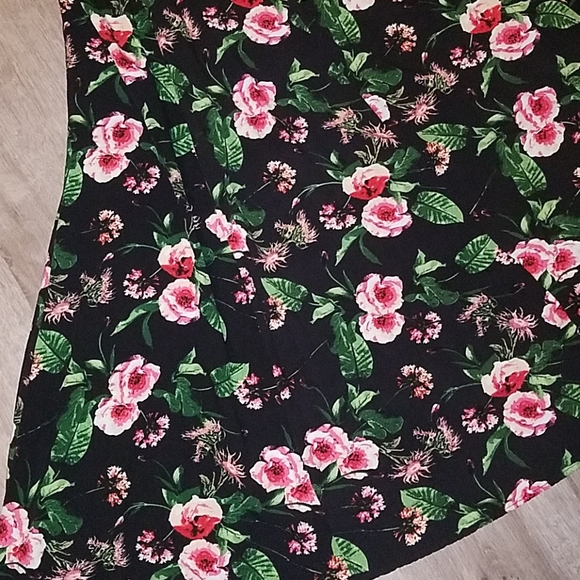 ❤️Firm Price❤️ Vintage V-neck Floral-print Casual Dress - Picture 4 of 15